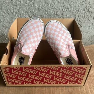 Young girls pink checkerboard Vans. New without tags. Tried on but never worn.